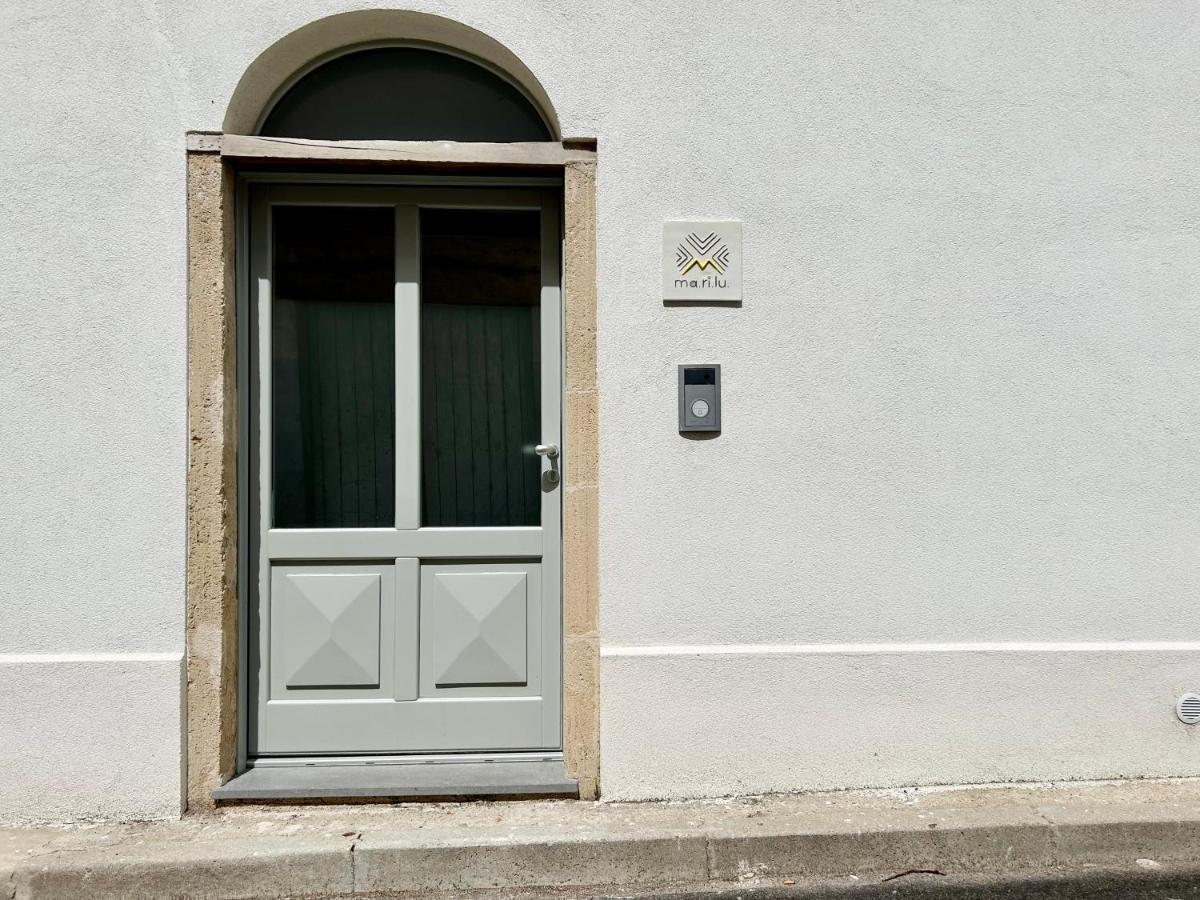 Hotel Palazzo Ma.Ri.Lu. Càbras Esterno foto