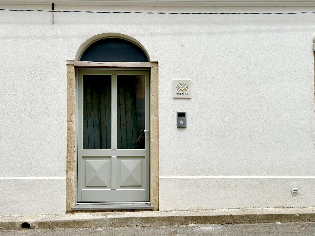 Hotel Palazzo Ma.Ri.Lu. Càbras Esterno foto
